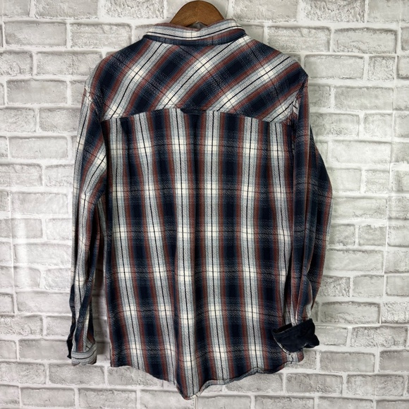 Legendary Whitetails Tough As Buck Plaid Double Pocket Button Flannel Shirt LT - Picture 5 of 8